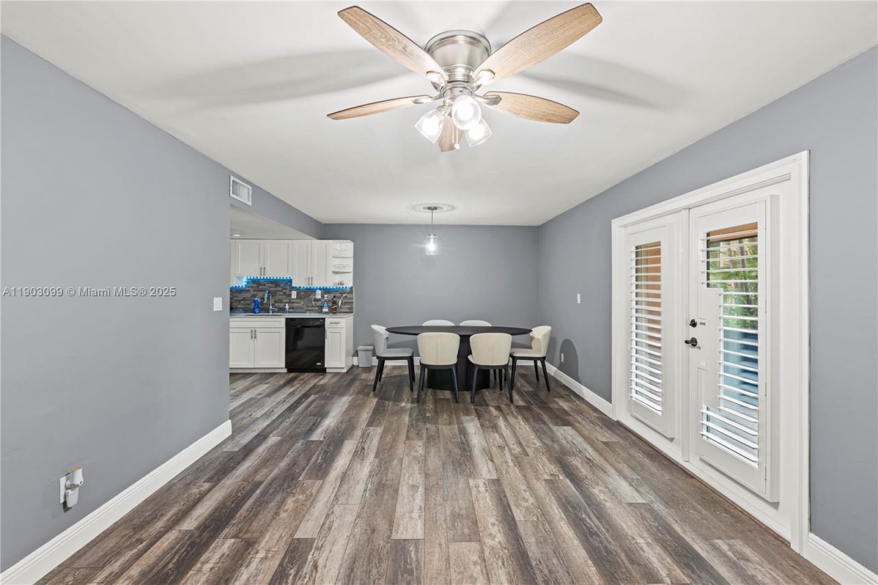 33 Madrid Ln, Unit 4-9, Davie, FL 33324 Photo