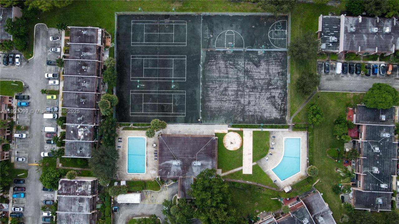 33 Madrid Ln, Unit 4-9, Davie, FL 33324 Photo