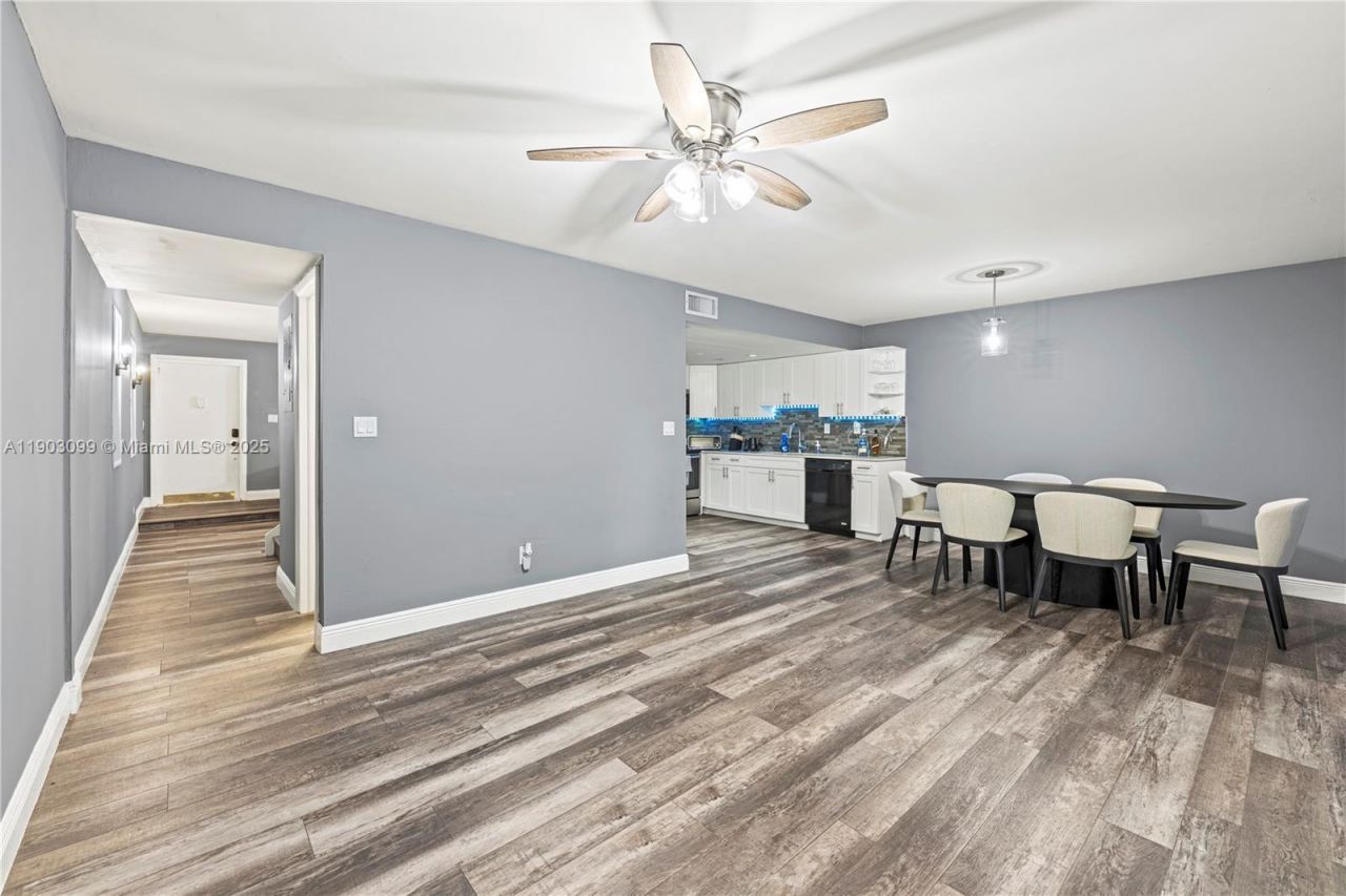 33 Madrid Ln, Unit 4-9, Davie, FL 33324 Photo