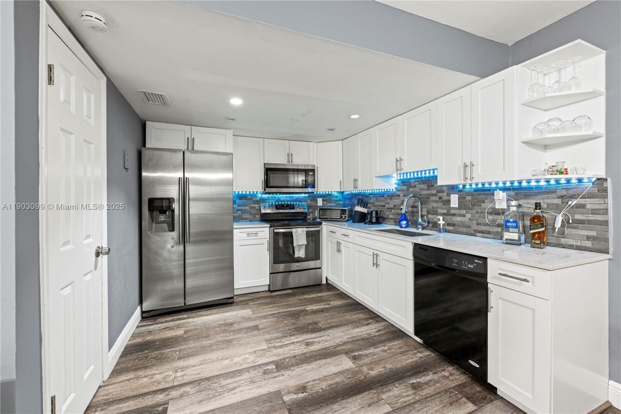 33 Madrid Ln, Unit 4-9, Davie, FL 33324 Photo