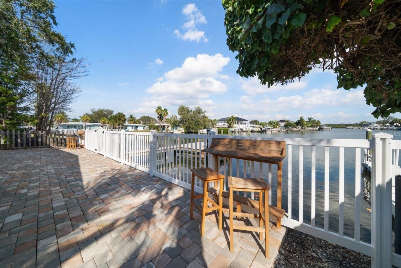 711 E Gulf Boulevard, Indian Rocks Beach, FL 33785 Photo