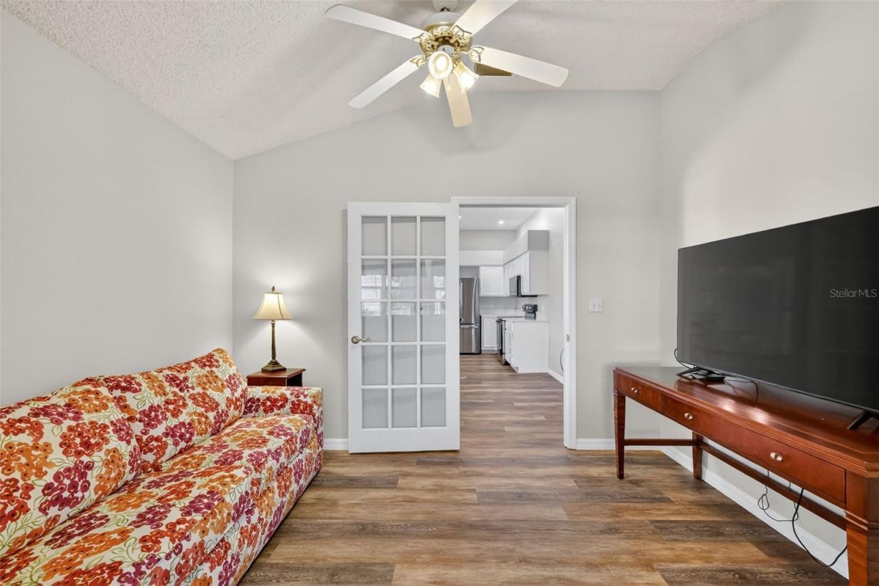 511 Loma Paseo Drive, Lady Lake, FL 32159 Photo