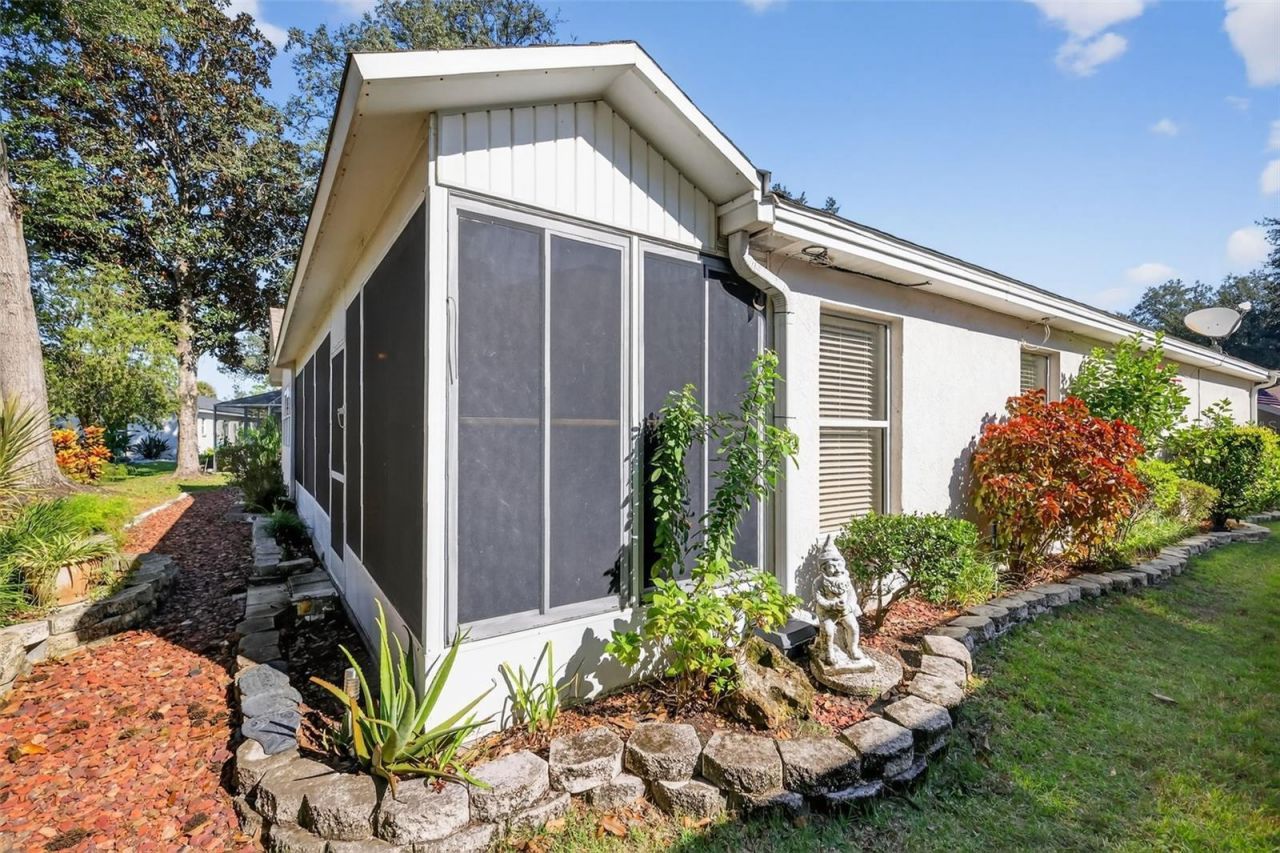 511 Loma Paseo Drive, Lady Lake, FL 32159 Photo