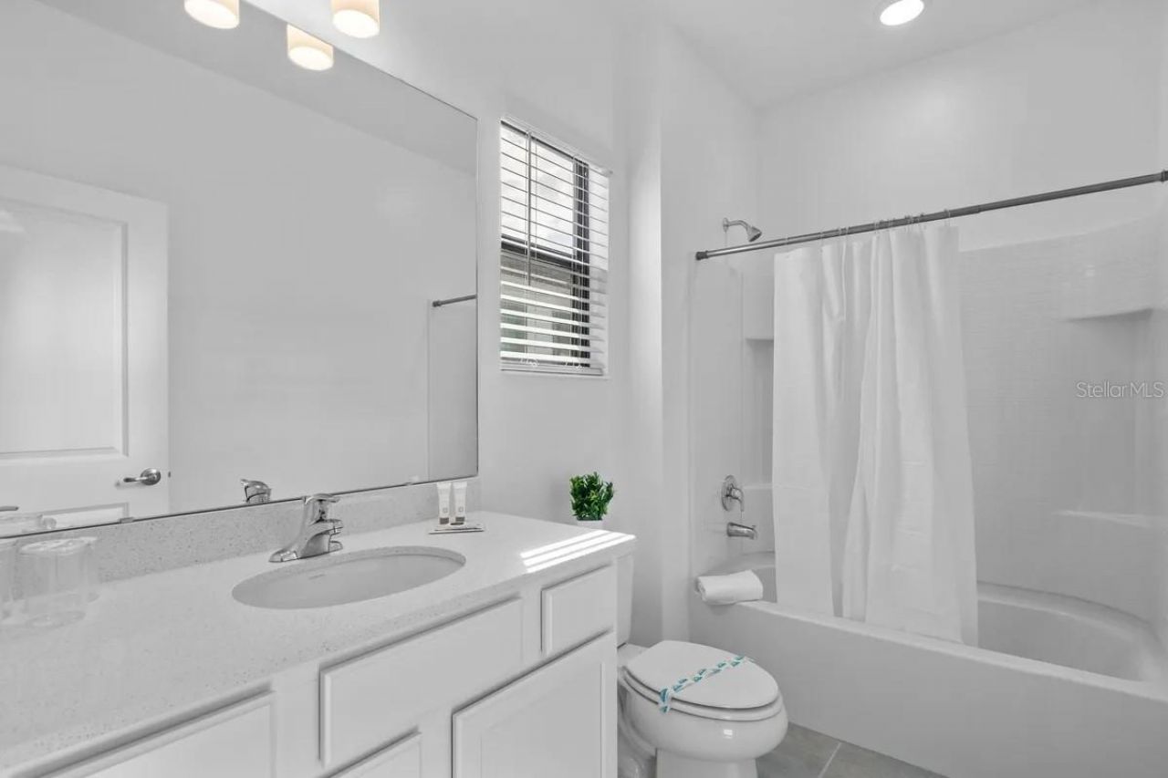 5803 High Seas Drive, Orlando, FL 32821 Photo