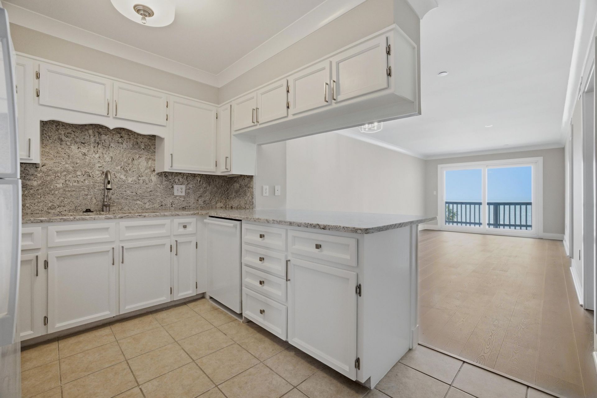 1310 N Waccamaw Dr. Photo 5