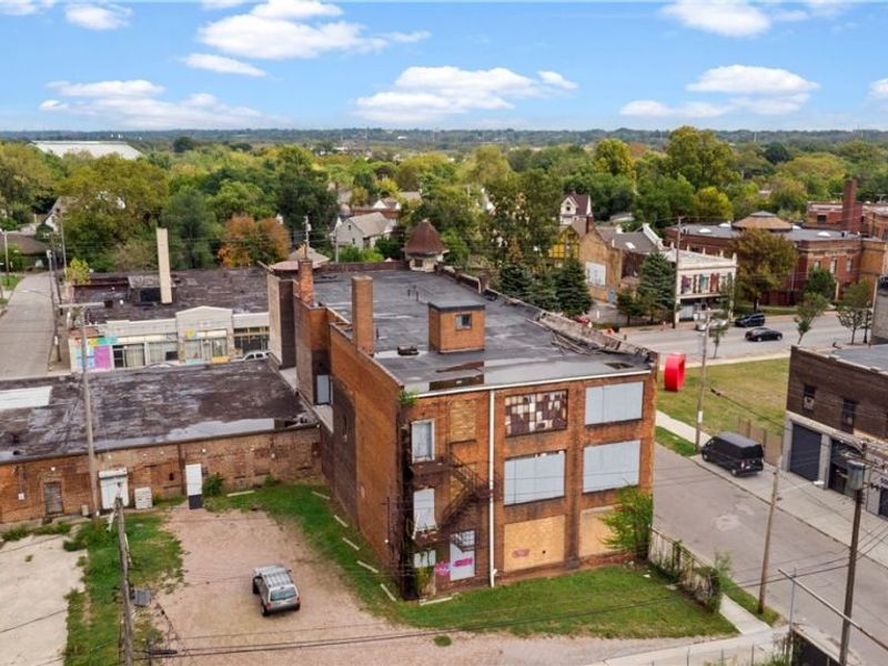 5217 Broadway Avenue, Cleveland, OH 44127 Photo 11