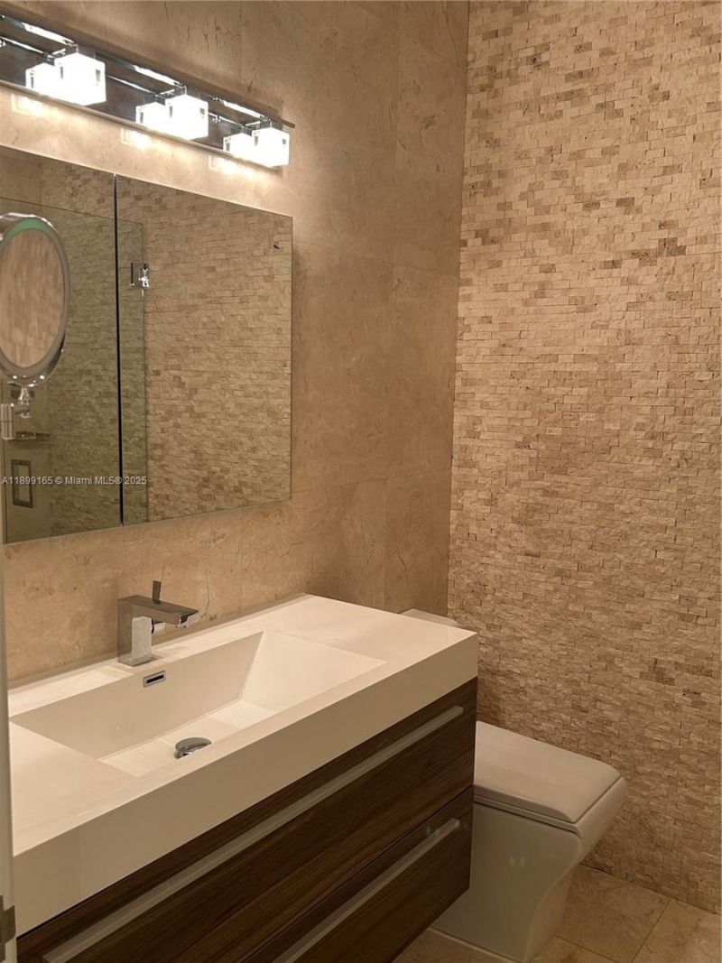 5926 NW 110th Ct, Doral, FL 33178 Photo