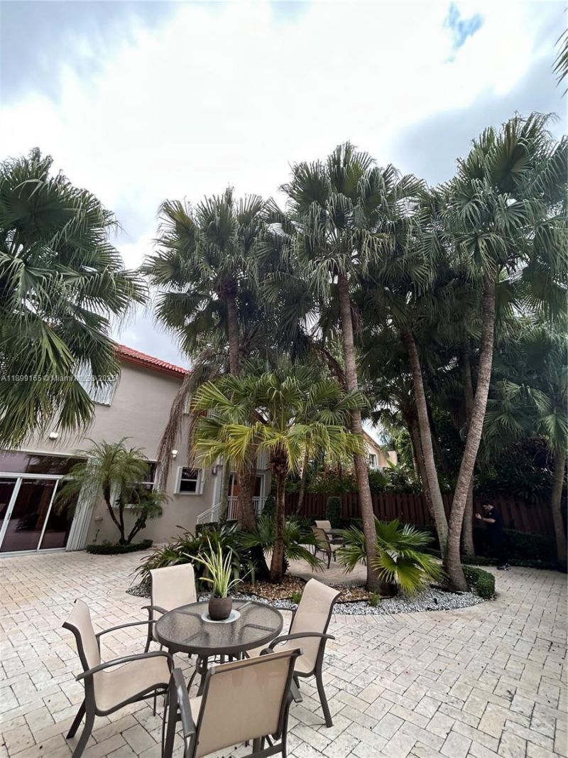 5926 NW 110th Ct, Doral, FL 33178 Photo