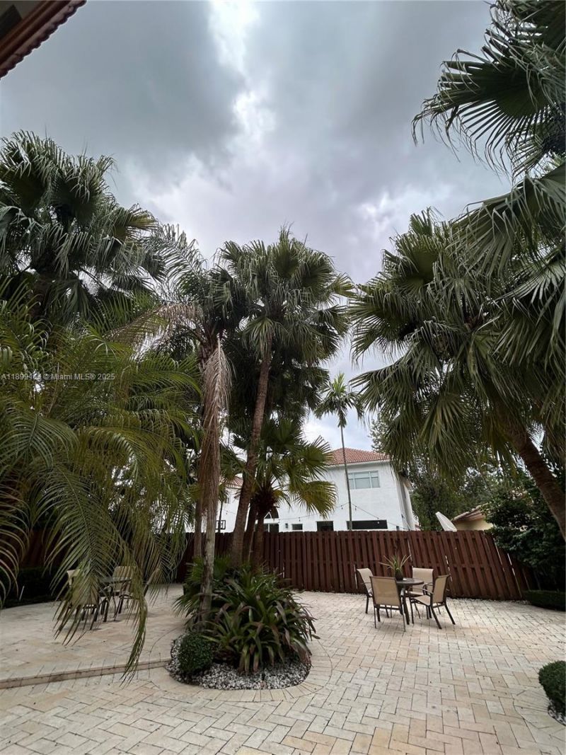 5926 NW 110th Ct, Doral, FL 33178 Photo