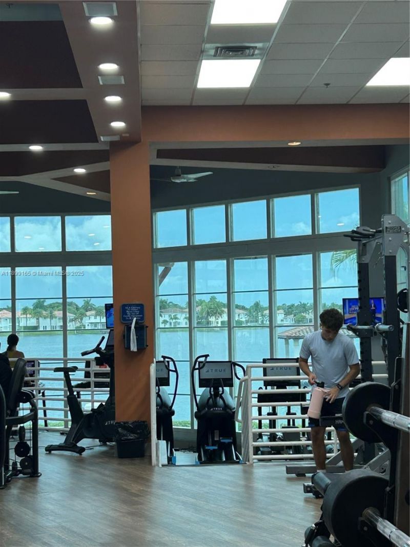 5926 NW 110th Ct, Doral, FL 33178 Photo