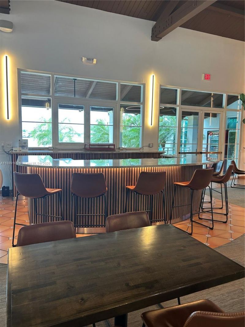 5926 NW 110th Ct, Doral, FL 33178 Photo