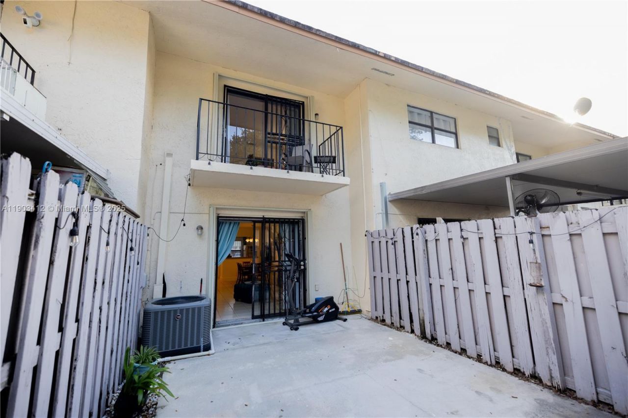 12955 SW 66th Ln, Unit 209-2, Miami, FL 33183 Photo