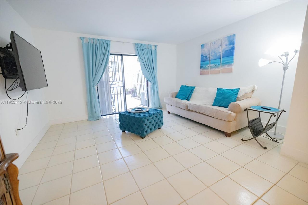 12955 SW 66th Ln, Unit 209-2, Miami, FL 33183 Photo
