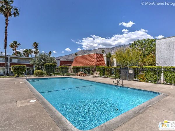 2166 N Indian Canyon Drive, Unit C, Palm Springs, CA 92262
