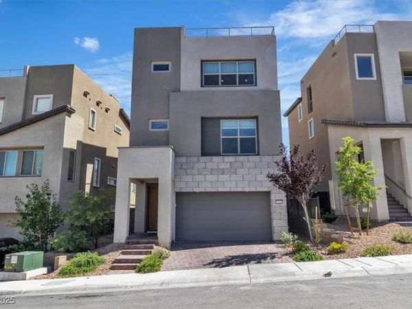 11695 Gentle Birdsong Avenue, Las Vegas, NV 89138