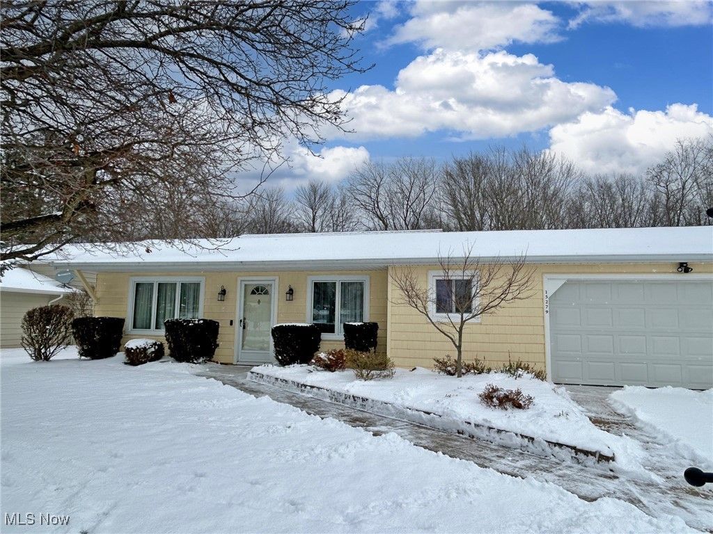 15279 Walnut Creek Drive, Strongsville, OH 44149 Main Photo