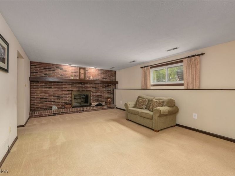 15279 Walnut Creek Drive, Strongsville, OH 44149 Photo 22