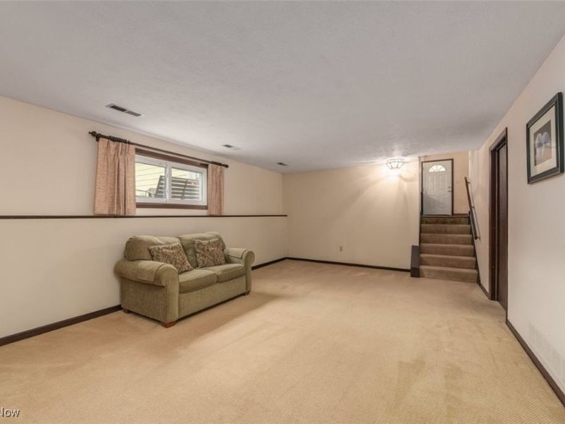 15279 Walnut Creek Drive, Strongsville, OH 44149 Photo 24