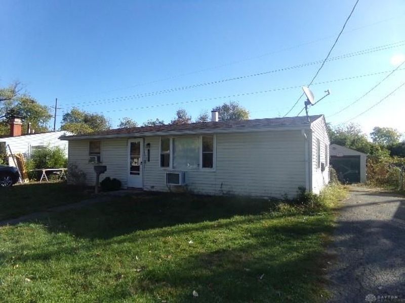 686 S Riverview Avenue, Miamisburg, OH 45342 Photo 1