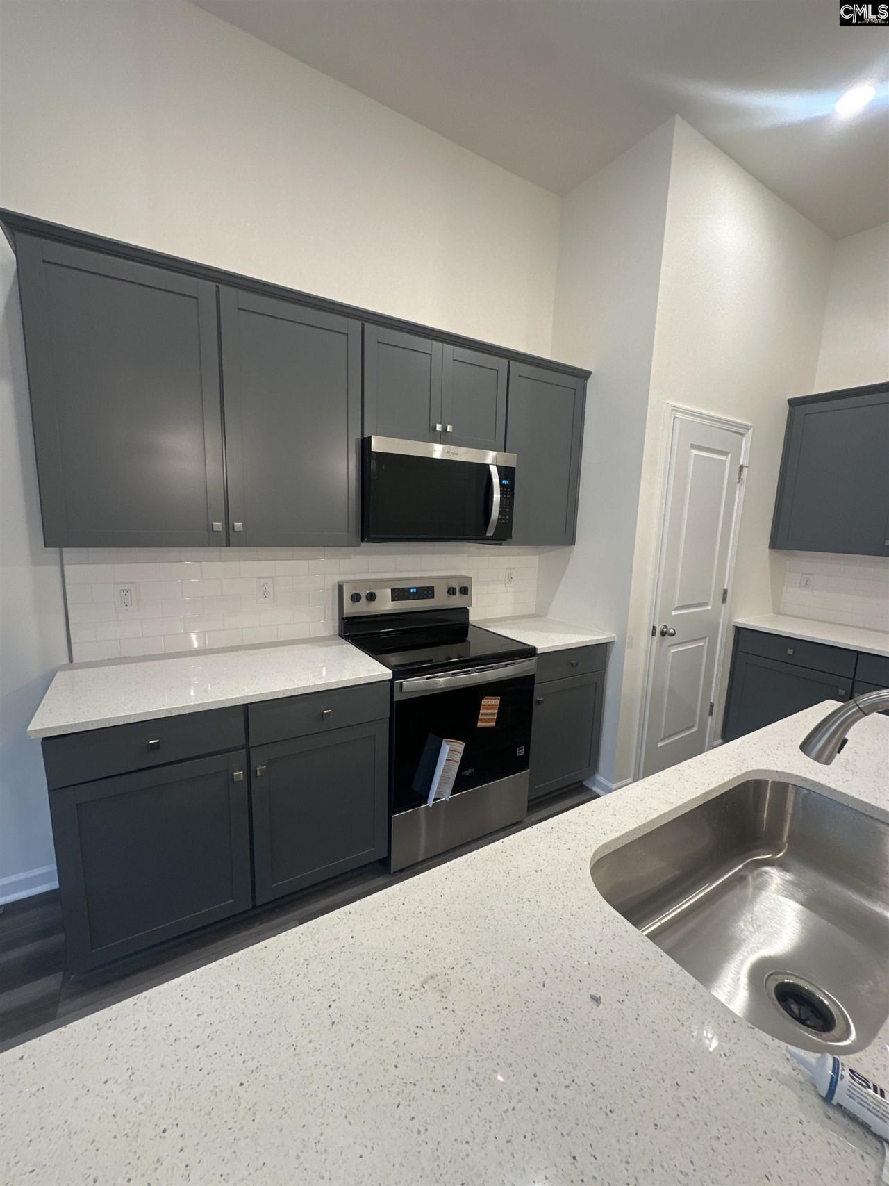 116 Prairie Grass Way Photo 8