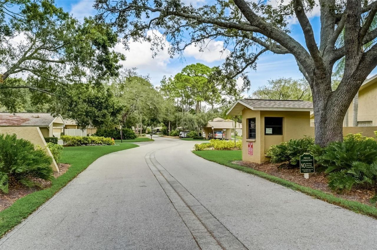 1203 Tallywood Drive, Unit 7002, Sarasota, FL 34237 Photo