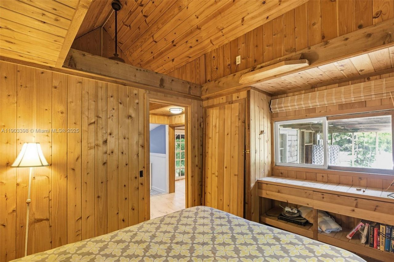 103 Tree Ln, Tavernier, FL 33070 Photo