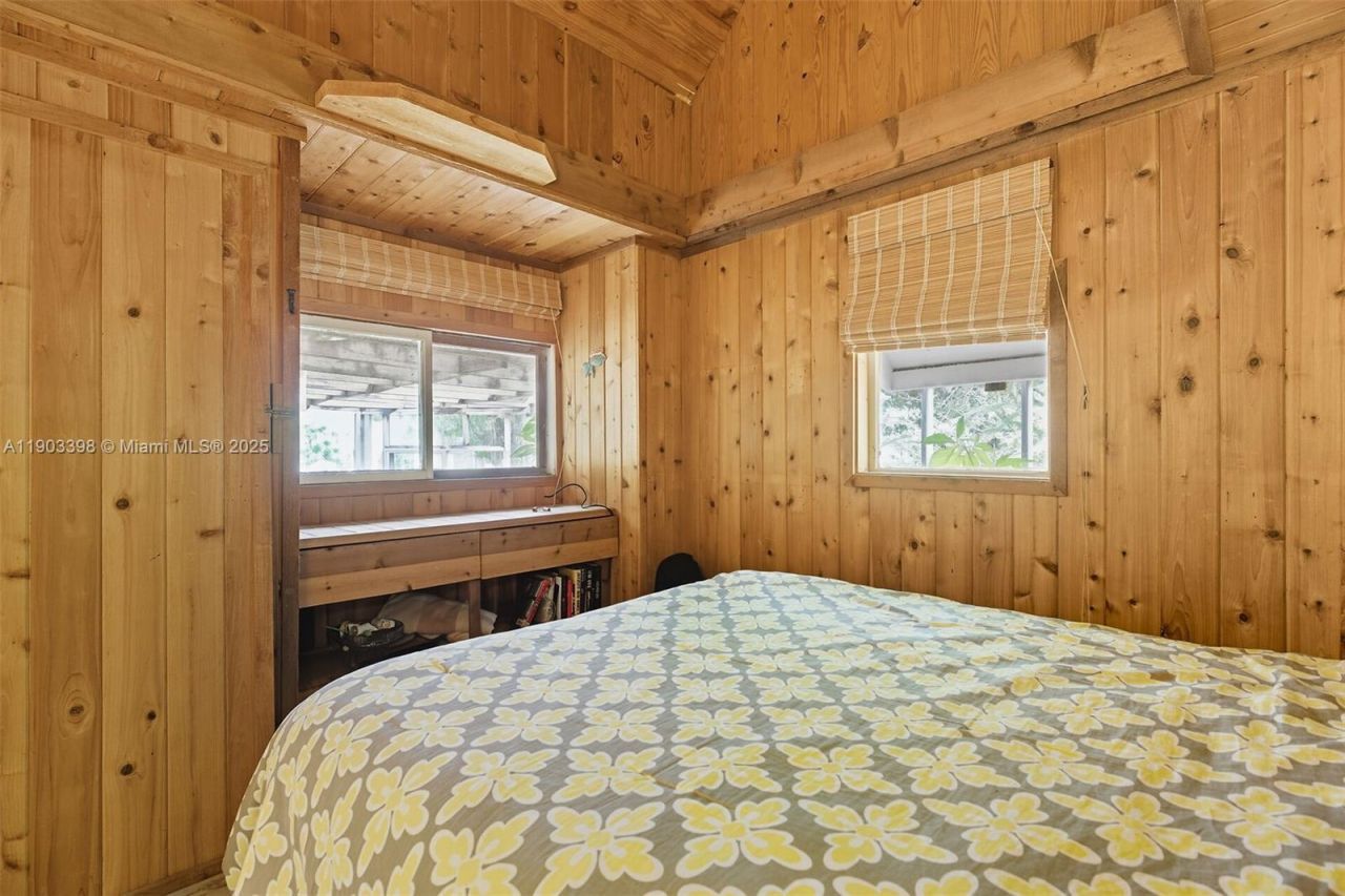 103 Tree Ln, Tavernier, FL 33070 Photo