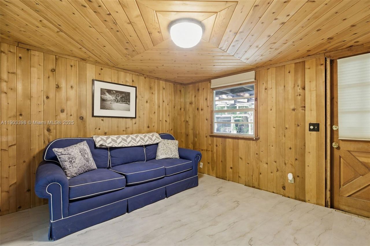 103 Tree Ln, Tavernier, FL 33070 Photo