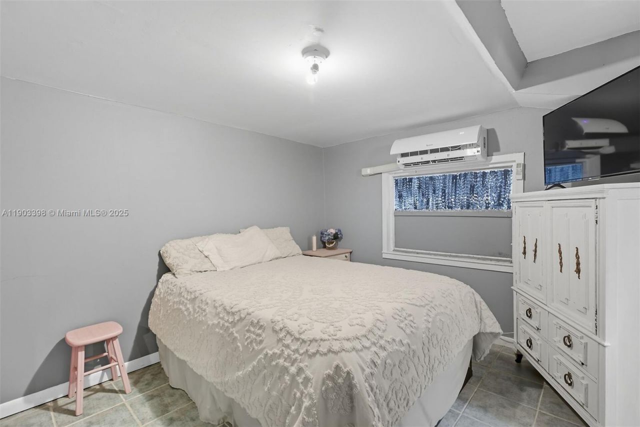 103 Tree Ln, Tavernier, FL 33070 Photo