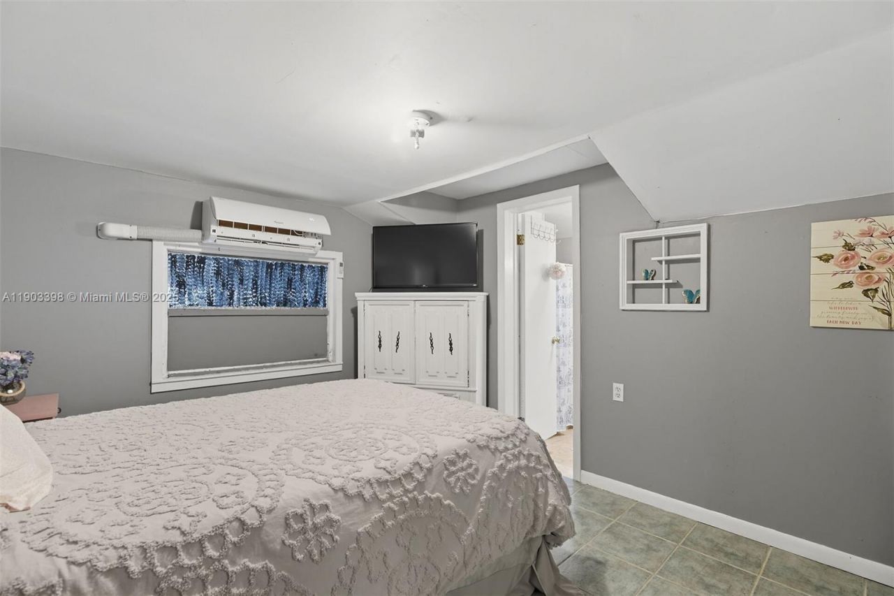 103 Tree Ln, Tavernier, FL 33070 Photo