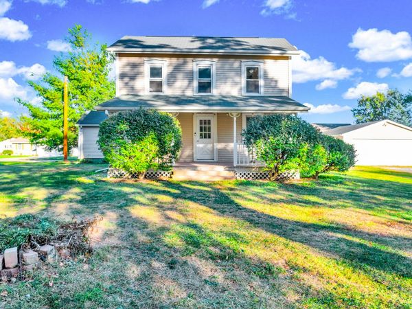 612 E North Street, Leroy, IL 61752