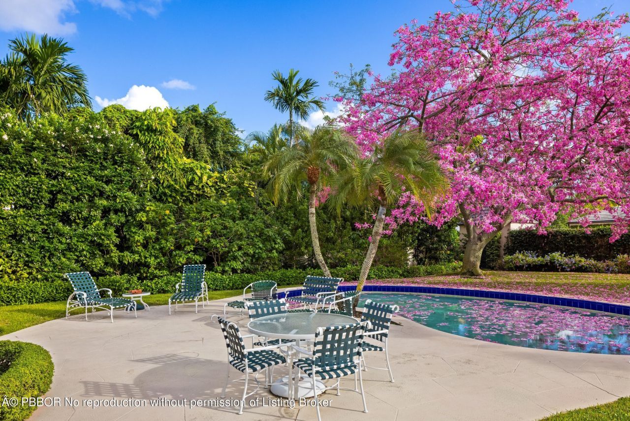 334 Barton Avenue, Palm Beach, FL 33480 Photo