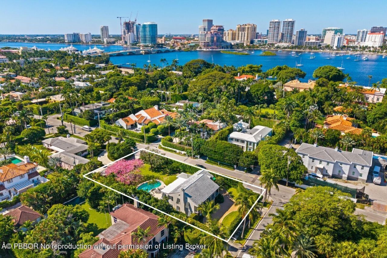 334 Barton Avenue, Palm Beach, FL 33480 Photo