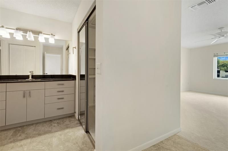 21863 Arriba Real, Unit 8d, Boca Raton, FL 33433 Photo