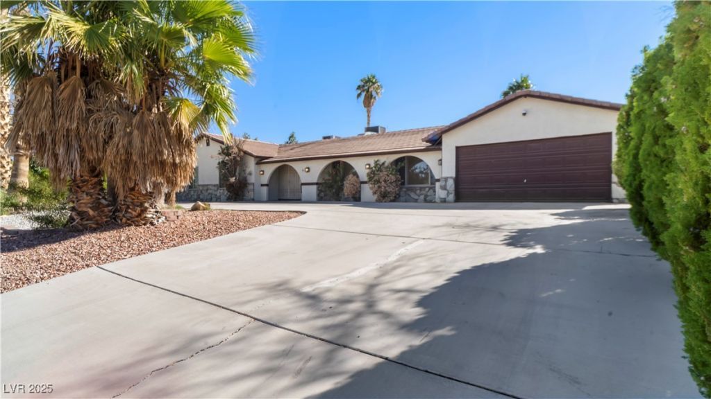 2916 Candelaria Drive, Henderson, NV 89074 Main Photo