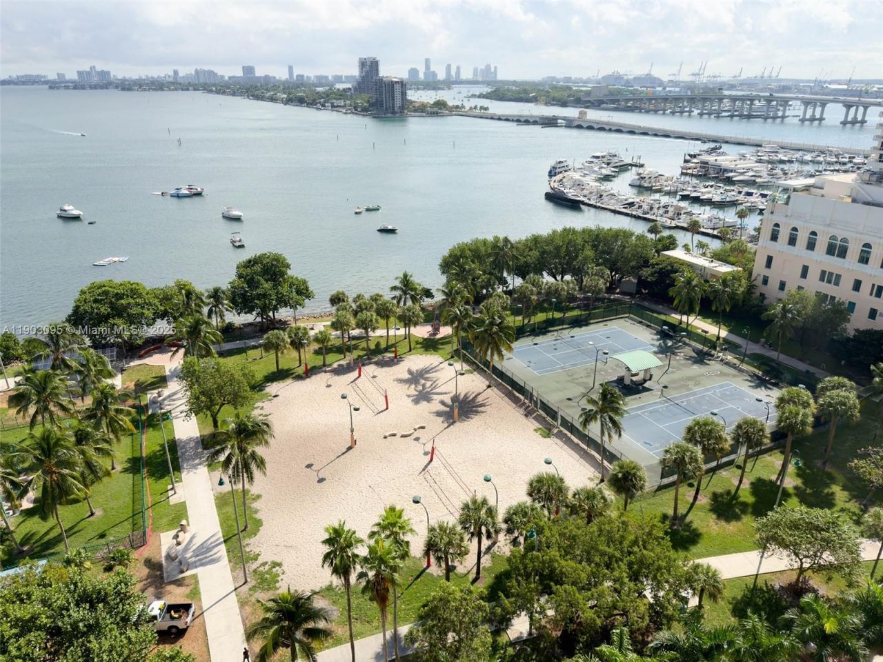 488 NE 18th St, Unit 2301, Miami, FL 33132 Photo