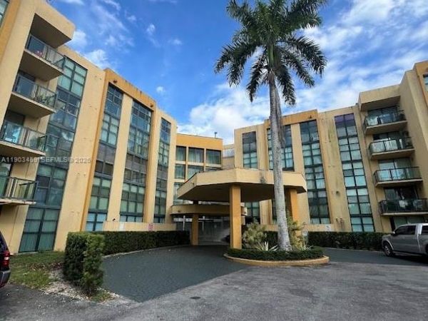 11790 SW 18th St, Unit 107-3, Miami, FL 33175