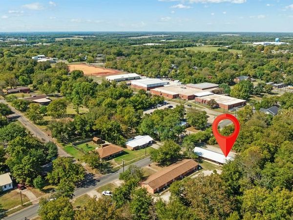 401 S Donoho Street, Clarksville, TX 75426