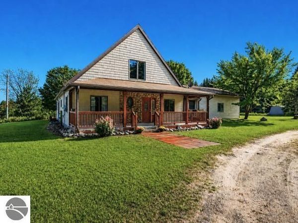 10039 McPherson Road, Alden, MI 49612
