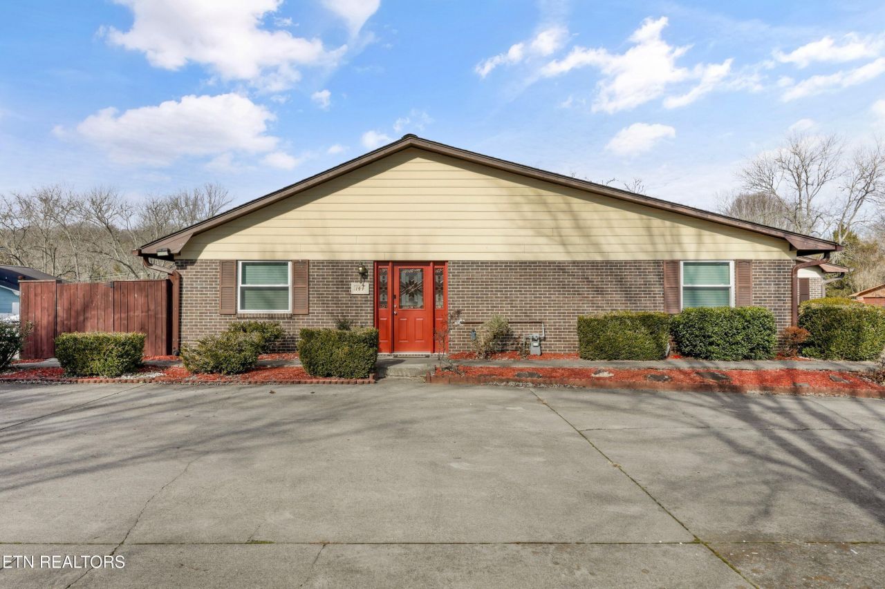 144 Golfcrest Lane, Oak Ridge, TN 37830 Main Photo