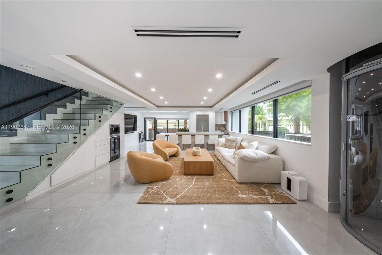 5601 N Ocean Dr, Hollywood, FL 33019 Photo