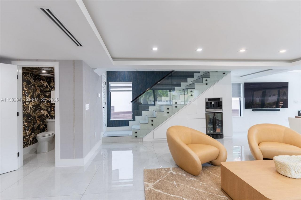 5601 N Ocean Dr, Hollywood, FL 33019 Photo