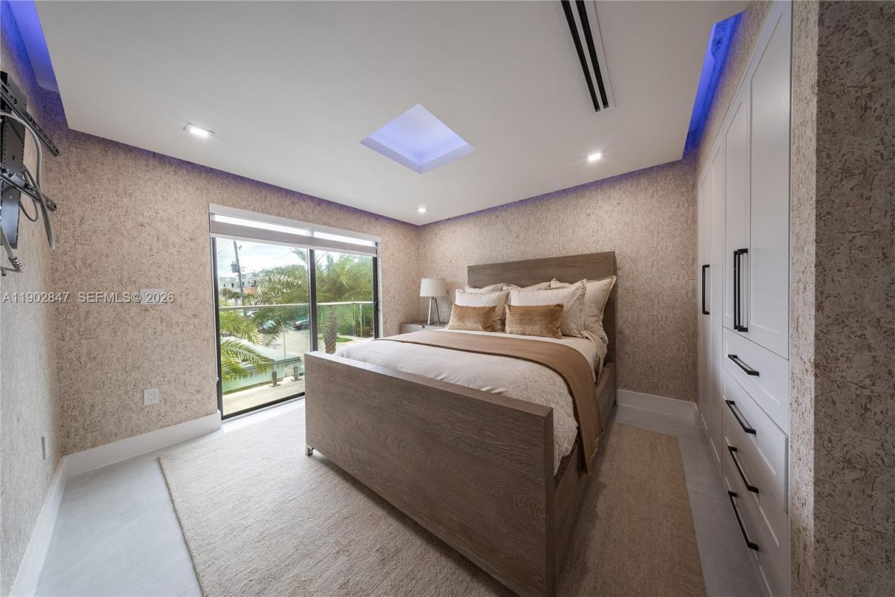 5601 N Ocean Dr, Hollywood, FL 33019 Photo