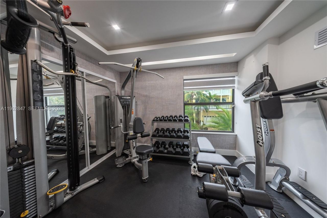 5601 N Ocean Dr, Hollywood, FL 33019 Photo