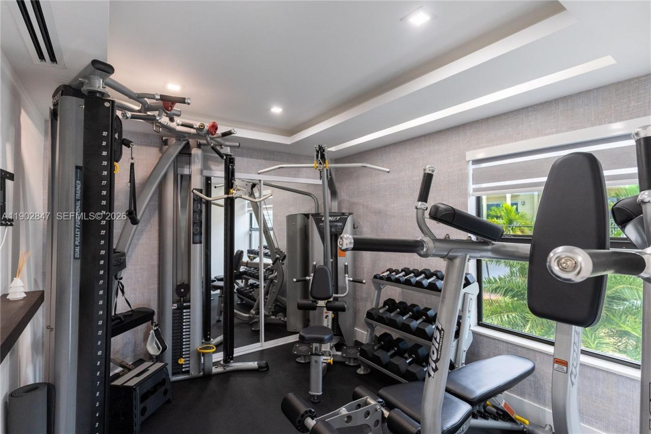 5601 N Ocean Dr, Hollywood, FL 33019 Photo