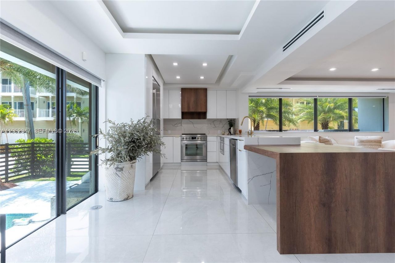 5601 N Ocean Dr, Hollywood, FL 33019 Photo