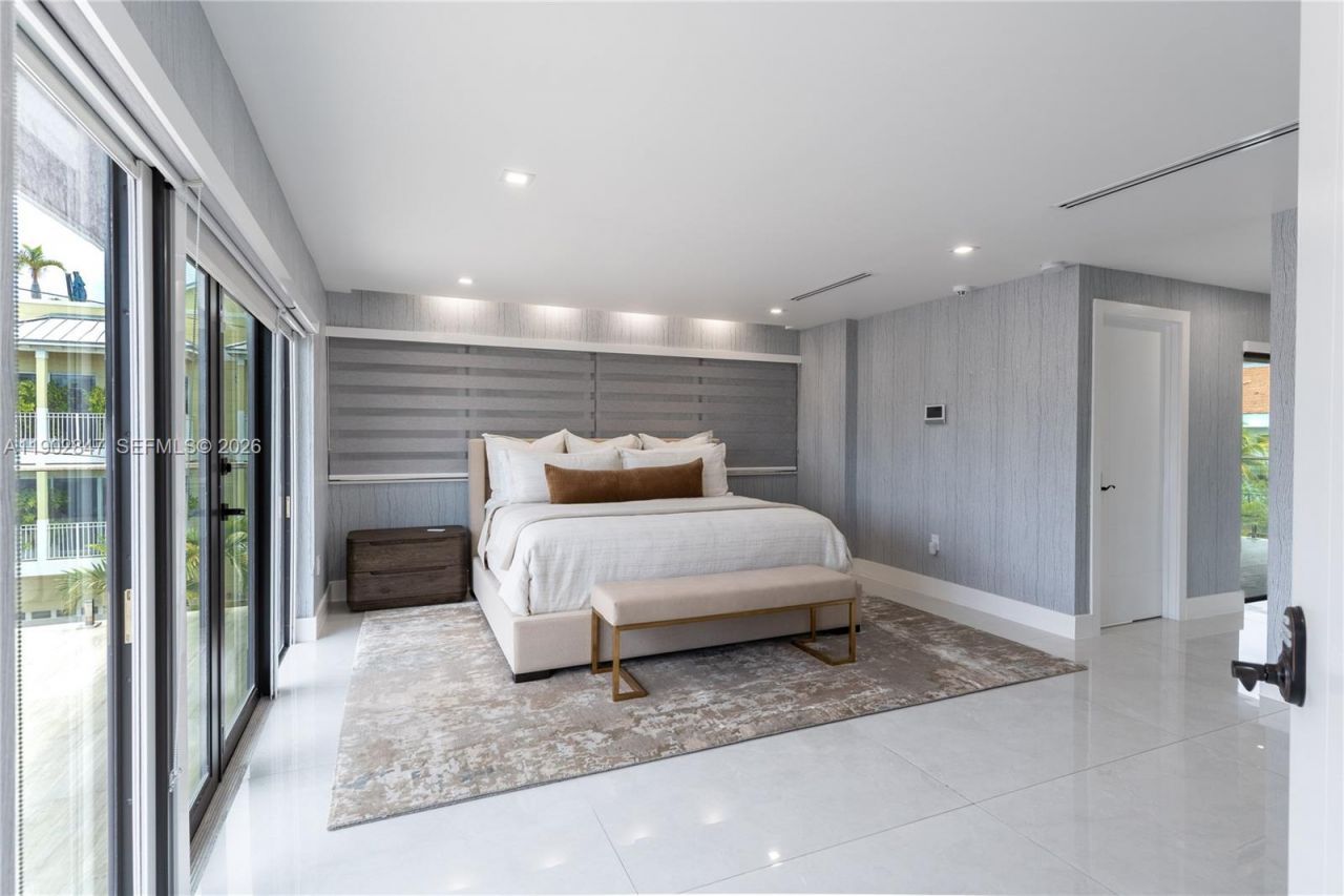 5601 N Ocean Dr, Hollywood, FL 33019 Photo