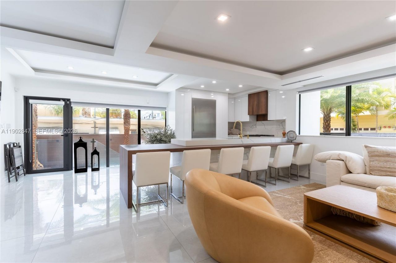 5601 N Ocean Dr, Hollywood, FL 33019 Photo