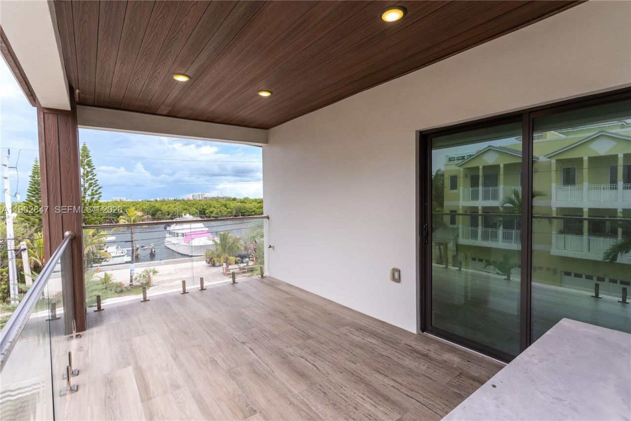 5601 N Ocean Dr, Hollywood, FL 33019 Photo