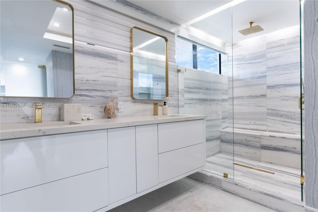 5601 N Ocean Dr, Hollywood, FL 33019 Photo